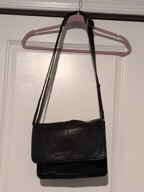 Spikes & Sparrow Black Leather Crossbody Bag